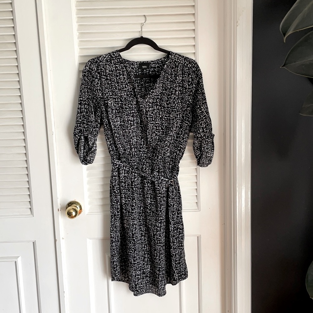 Mossimo 3/4 sleeve black and white dress